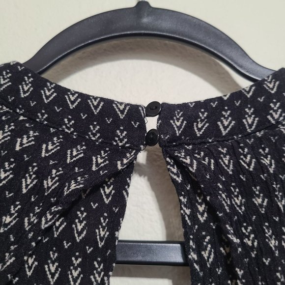 Lulus Creative Approach Sleeveless Layered Romper Elastic Waist Size M B… - Picture 4 of 9